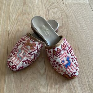 Artemis Design Co mules 38